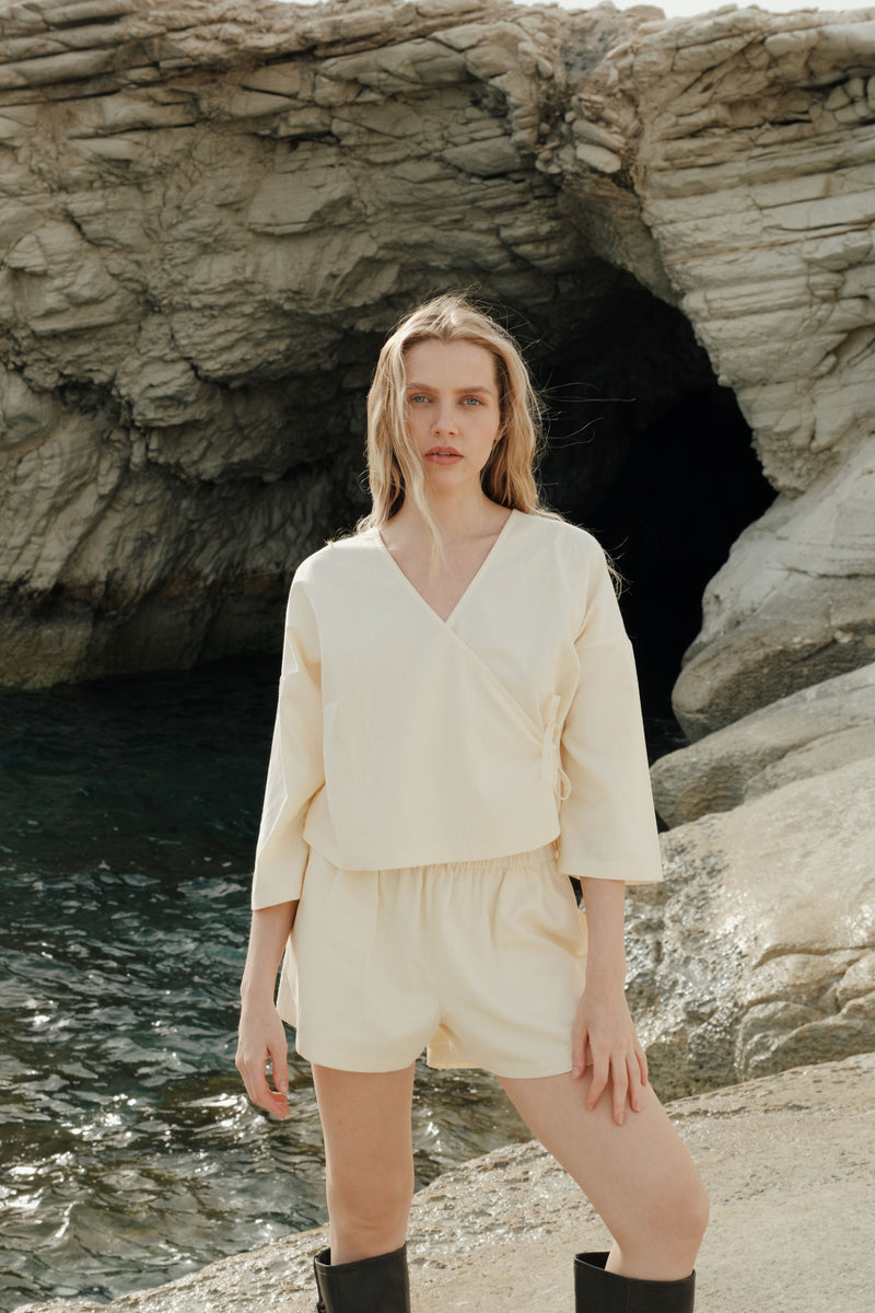 Organic Cotton Wrap Top Butter – Wildflo Studio